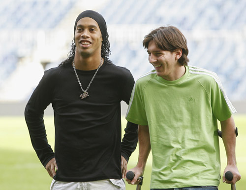 四年229亿顶薪！2K能力值仅85分，福克斯在联盟却仅排第48位