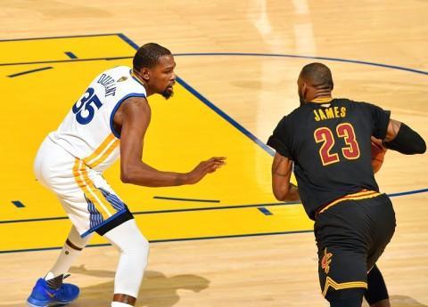 在新旧世代 在新旧世代